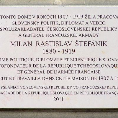 800px plaque milan stefanik rue leclerc